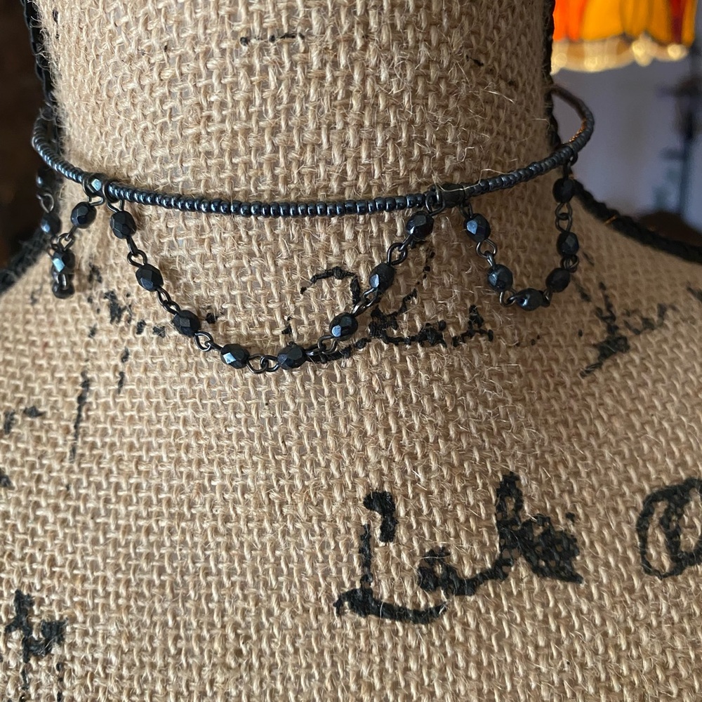 Adjustable grey beaded choker